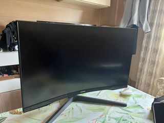 Monitor Samsung Odyssey G5 Curvo