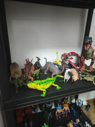 Lote dinosaurios y animales varios