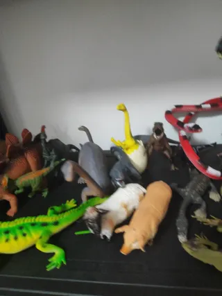 Lote dinosaurios y animales varios