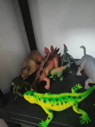 Lote dinosaurios y animales varios