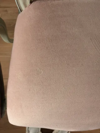 Conjunto de 6 sillas clásicas rosas y blancas