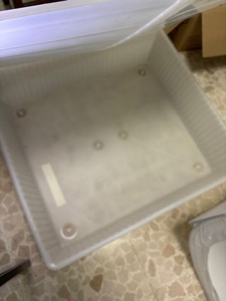 Caja organizadora bajo cama