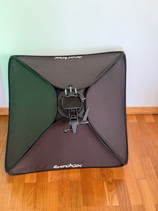Godox AD200Pro + Accesorios