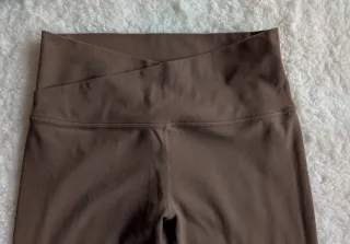 Leggings Glowmode cintura cruzada marrones