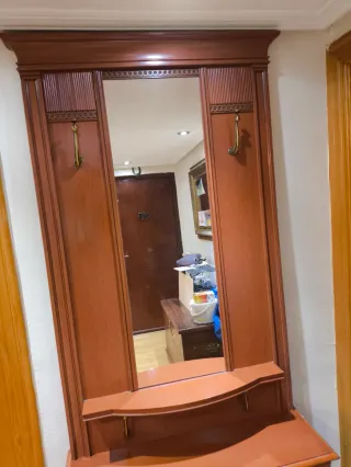Mueble recibidor madera con espejo
