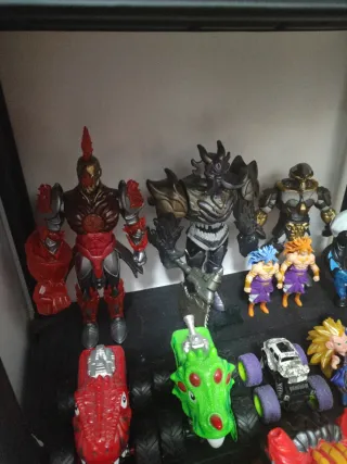 Lote figuras acción y coches