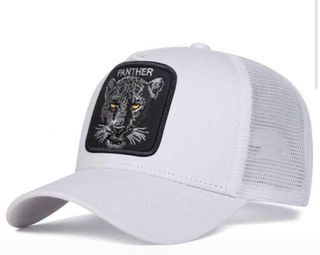 Gorra Trucker Blanca con Diseño Pantera