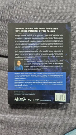 Ingeniería social. La ciencia de la piratería h...