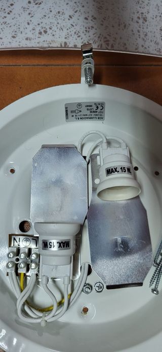 Lámpara de techo moderna - buena iluminación