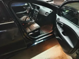Volvo V40 T4 Momentum
