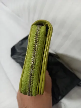 Cartera Tous verde charol