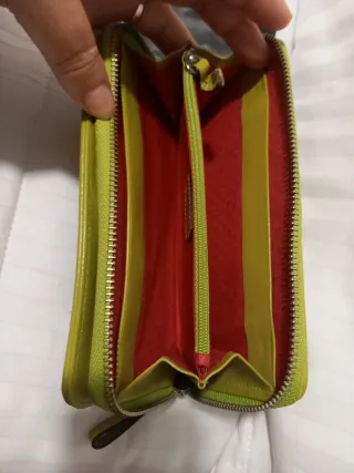 Cartera Tous verde charol