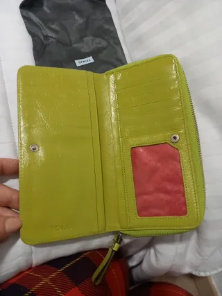 Cartera Tous verde charol