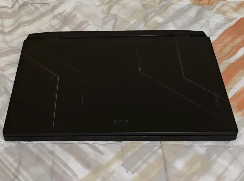 Portátil Gaming Acer Nitro 5 Negro/Rojo.
