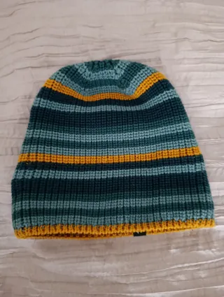 Gorro Ternua rayas azul y amarillo