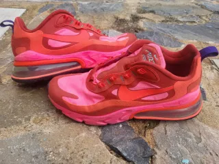 Nike Air Max 270 React "Mystic Red"