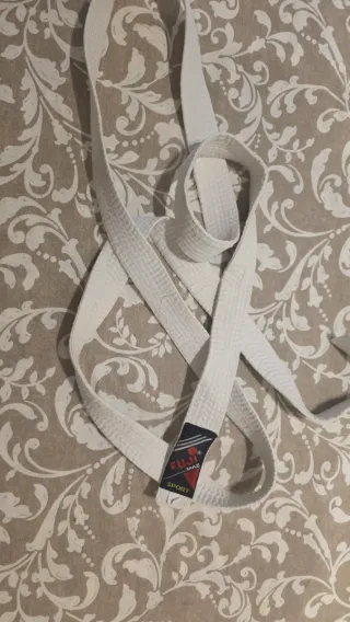 lote Kimono,zapatillas y guantes