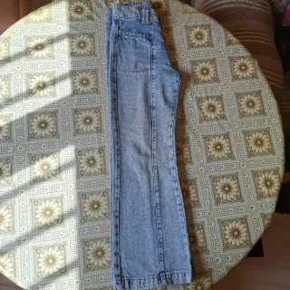 Pantalón flare vaquero azul