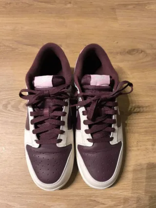 Nike Dunk Low Valentine's Day