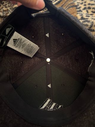 Gorra Adidas Negra y Gris