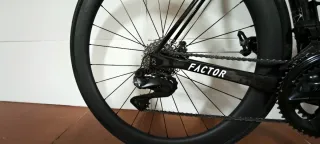 Bicicleta Factor O2 VAM