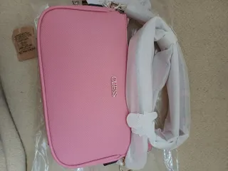 Bolso Guess Noelle Bandolera Rosa Dorado