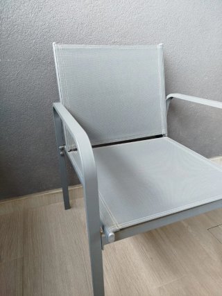 Conjunto mesa y 2 sillas exterior.