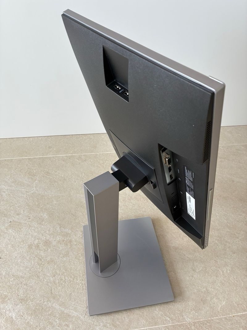 Monitor HP EliteDisplay E223 - 21.5 (54,6 cm) afbeelding 3