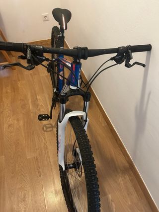 Bicicleta GT Karakoram Rodado 29