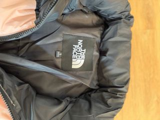 Abrigo The North Face rosa y negro