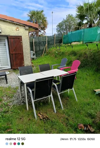 Sillas de jardín grise y rosa 2 mesas4 sillas hama