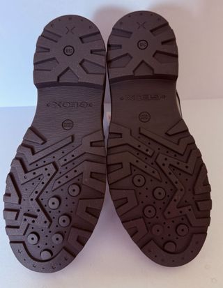 Botines Geox charol negros T38 nuevos