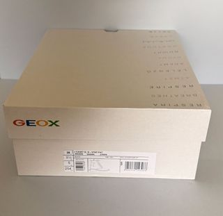 Botines Geox charol negros T38 nuevos