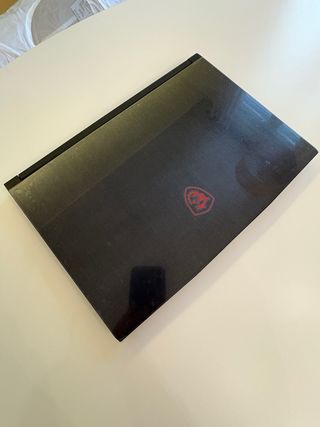 MSI GF65 Thin Laptop Negro