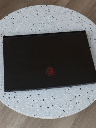 MSI GF65 Thin Laptop Negro