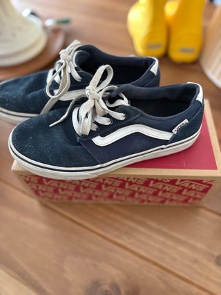 Zapatillas Vans Azul Marino y Blanco