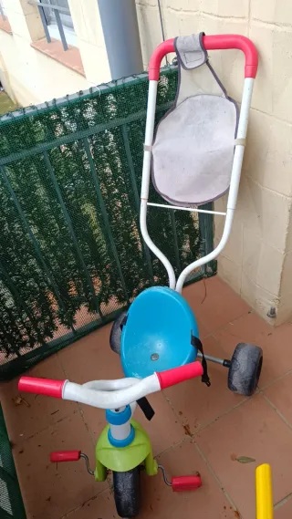 Triciclo infantil azul y verde