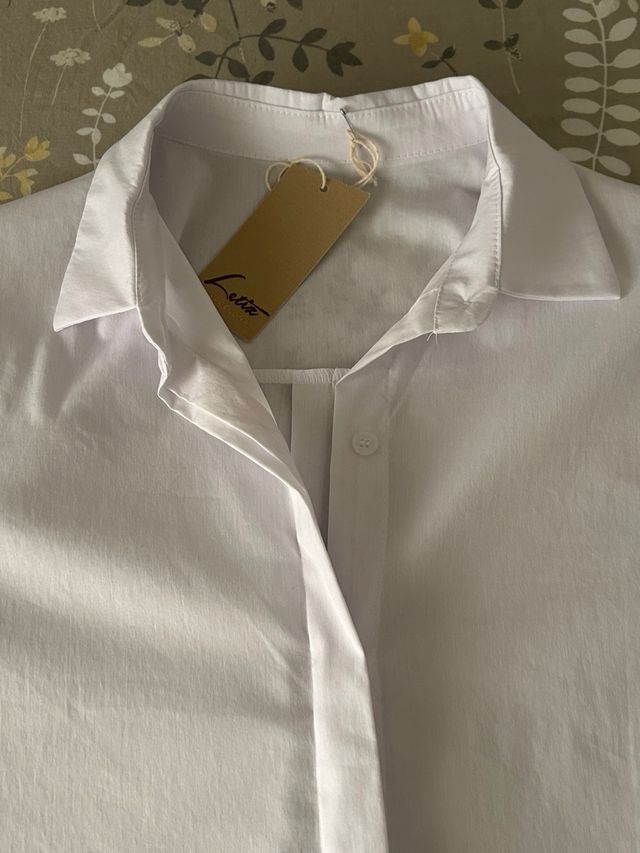 Camisa blanca nueva
