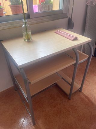 Escritorio madera y metal