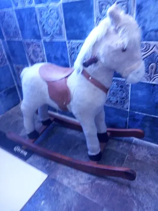 Caballito de madera y tela vintage