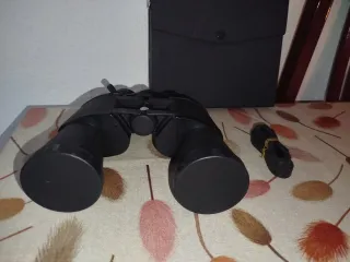 Prismáticos negros