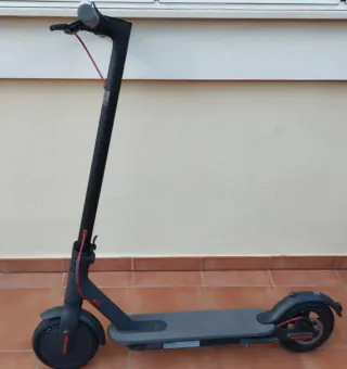 Patinete Eléctrico Xiaomi Mi Scooter M365