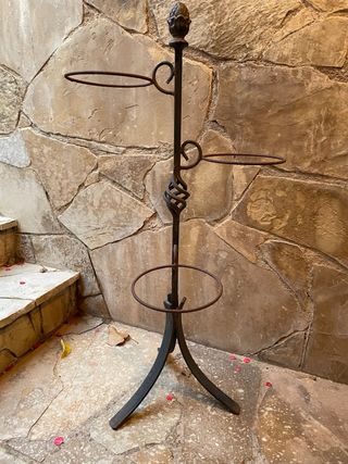 Macetero de hierro forjado