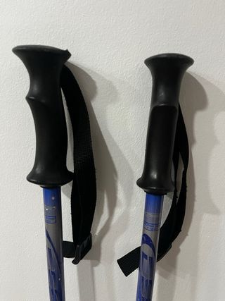 Esquís Rossignol con fijaciones