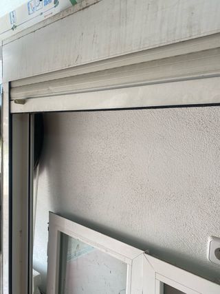 Ventana aluminio blanco