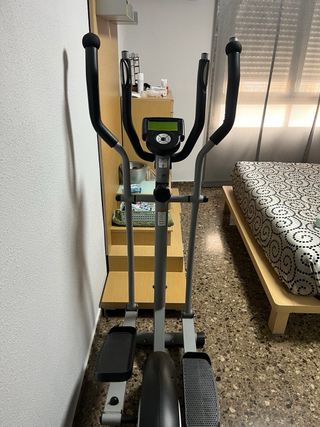 Bicicleta Elíptica Gris y Negra