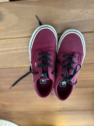Zapatillas Vans burdeos