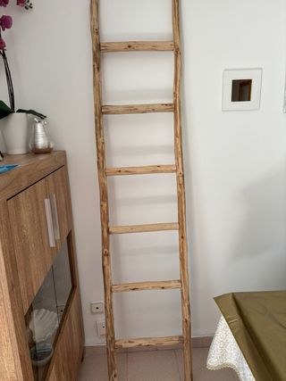 Escalera rústica madera maciza