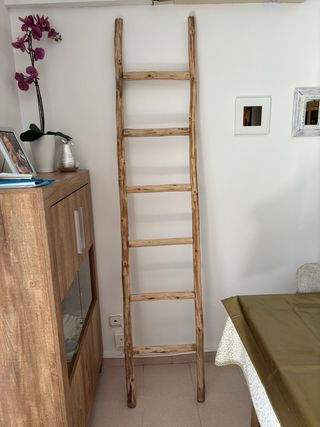 Escalera rústica madera maciza
