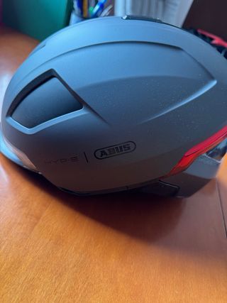 Casco Abus Urban Hyp-E S Volcano Titan